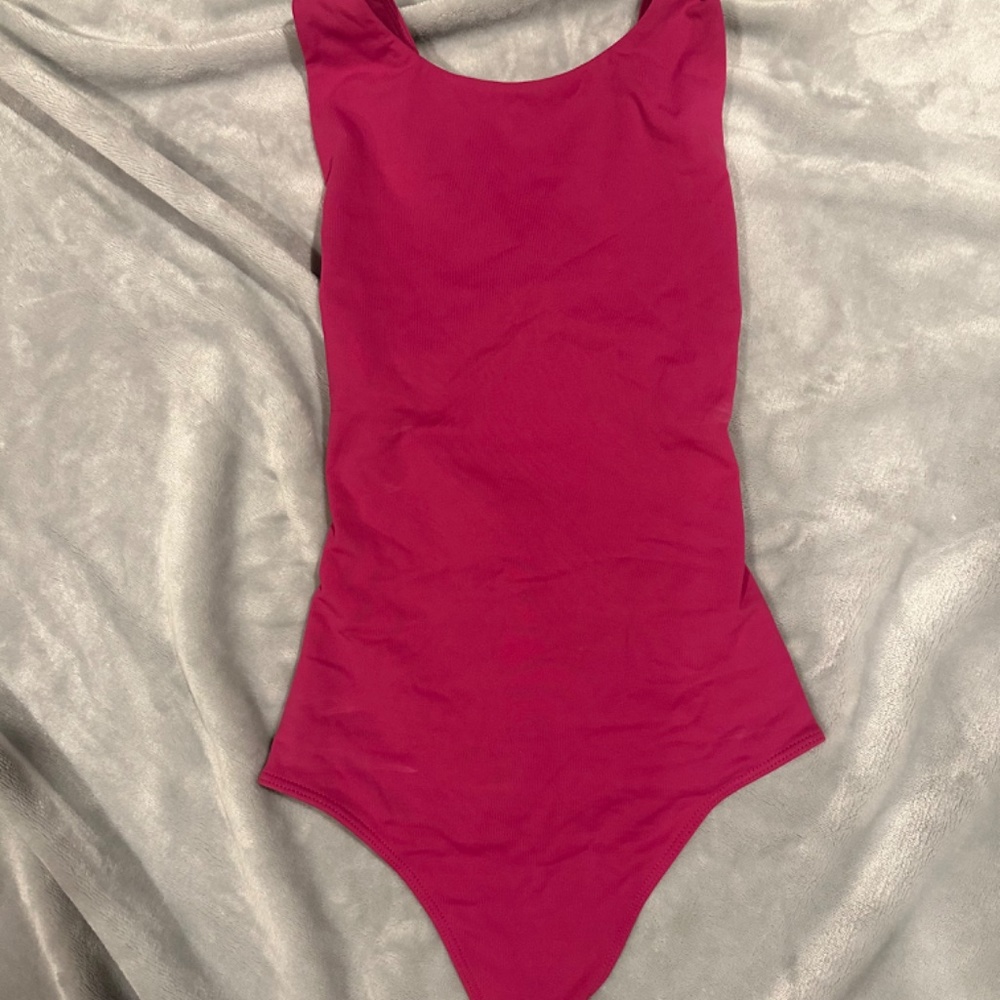 Contour Bodysuits - Picture 3 of 4